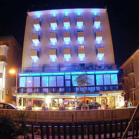 Hotel Continental Bellaria-Igea Marina Exteriör bild