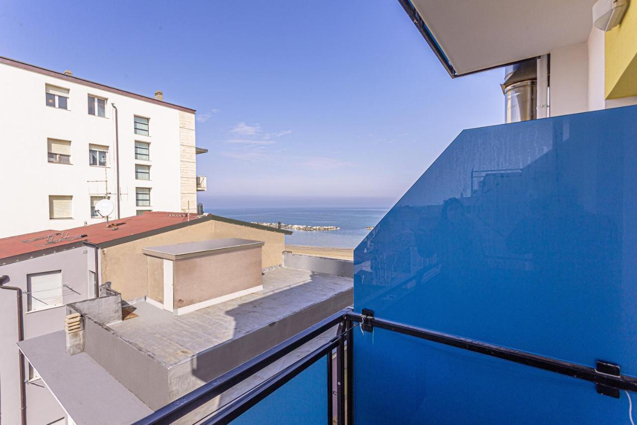 Hotel Continental Bellaria-Igea Marina Exteriör bild