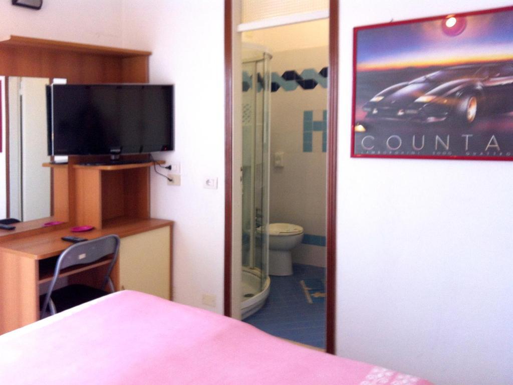 Hotel Continental Bellaria-Igea Marina Rum bild